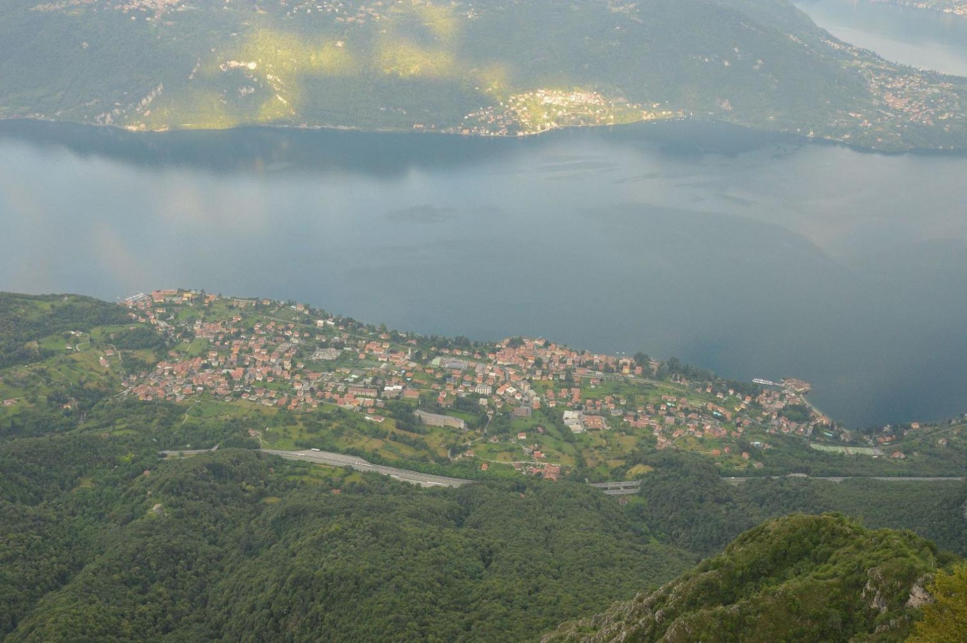 Villa Rosi Lierna Exteriör bild